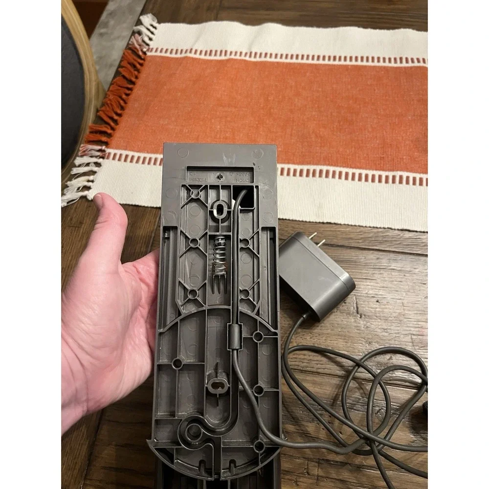 Dyson t100263 Docking Station Plus Power Cord EUC.